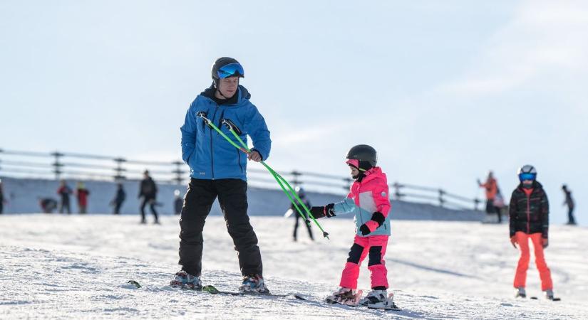 Ingyen síelés a Mátrában? Mutatjuk a trükköt, amivel ajándékba kapod az első órát!