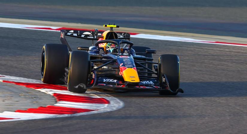 A Red Bull pilótáján nevet mindenki, hihetetlen hibát vétett – videó