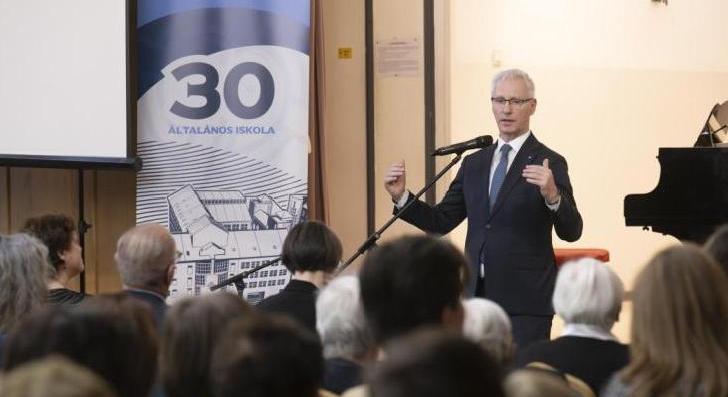 Soltész Miklós: az egyházi iskolának ereje van