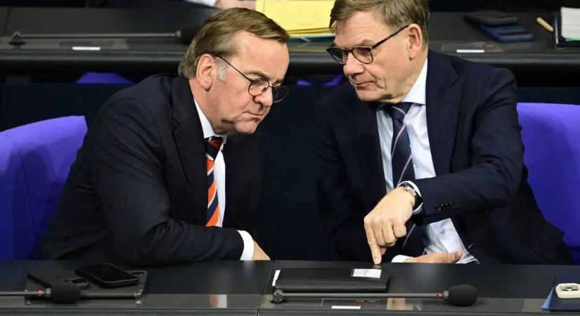 Pistorius: ha nincs hadianyag, akkor adjanak pénzt