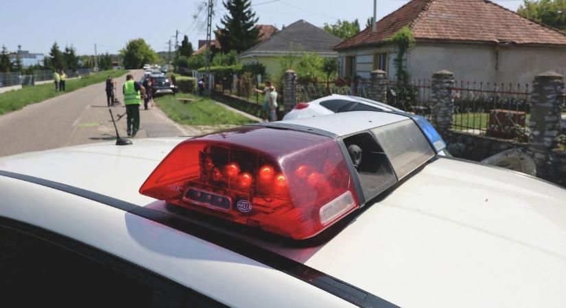 Nyakon ragadta és a földre rántotta az utcán – bíróság előtt a házaspár