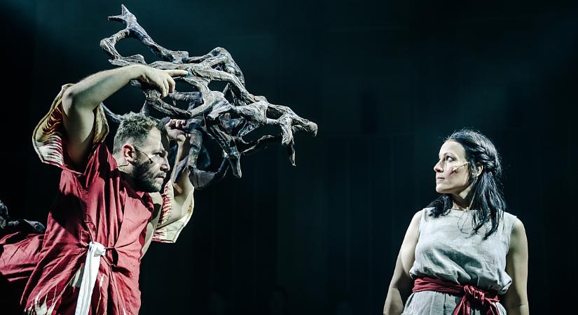 Kell a felnőtt is ahhoz, hogy a gyerek mély élményeket vigyen magával a bábszínházból