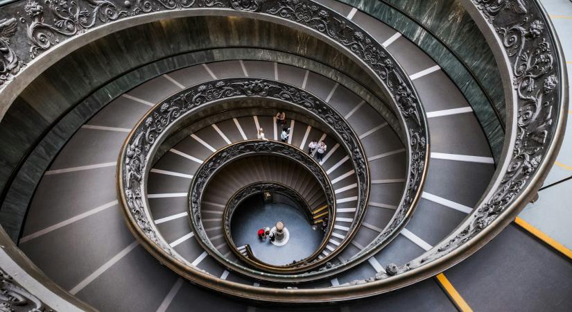 Szilícium-völgyi orosz befektetőnő Epstein szolgálatában – veszélyben a bitcoin hírneve