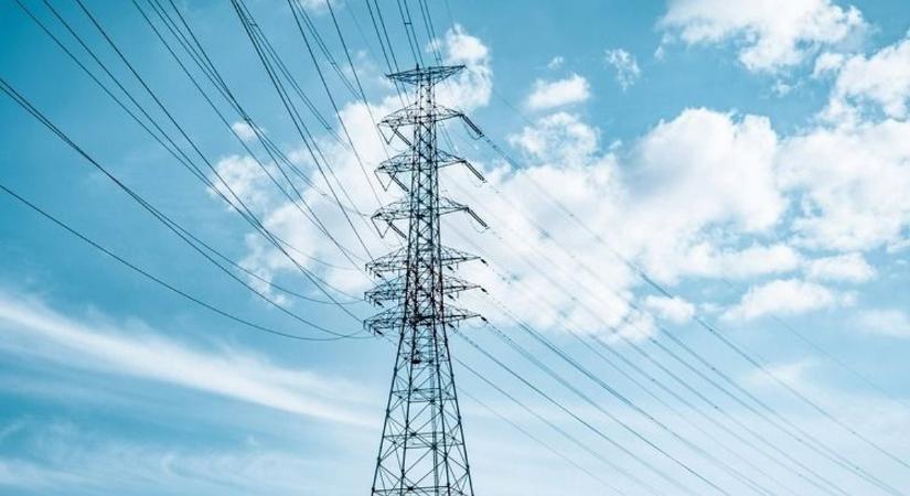 Megkezdődött a Litér–Hévíz távvezeték oszlopalapjainak felújítása