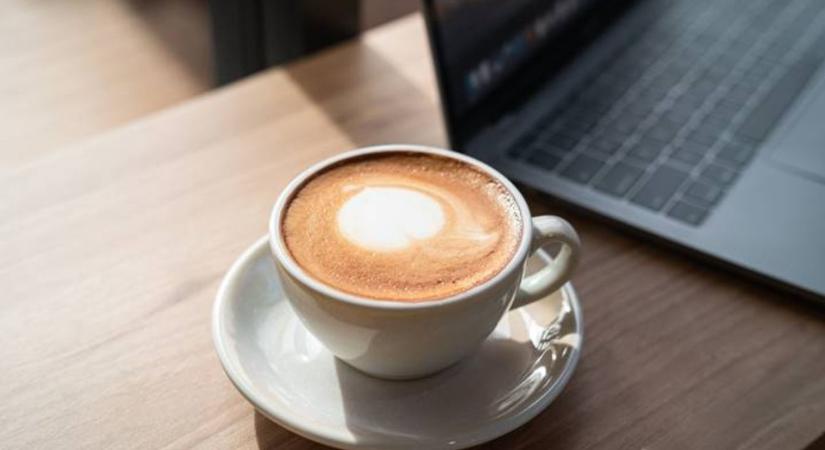 Tényleg lassítja a kávé az agy öregedését?