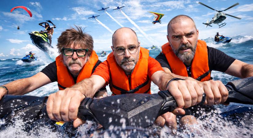 Borízű hang #257: Részeg rollerezés Róberttel, a Duma bojkottja rasszista jetskitúrán