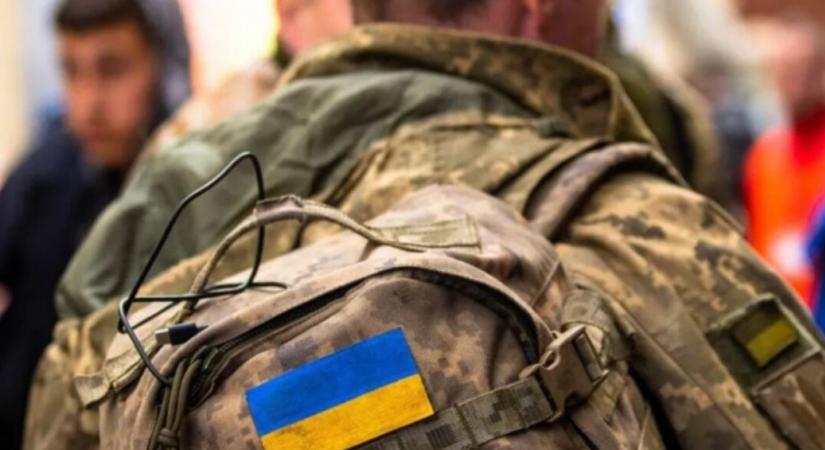 Ukrajna módosítja a mozgósítást: jöhet a szerződéses rendszer