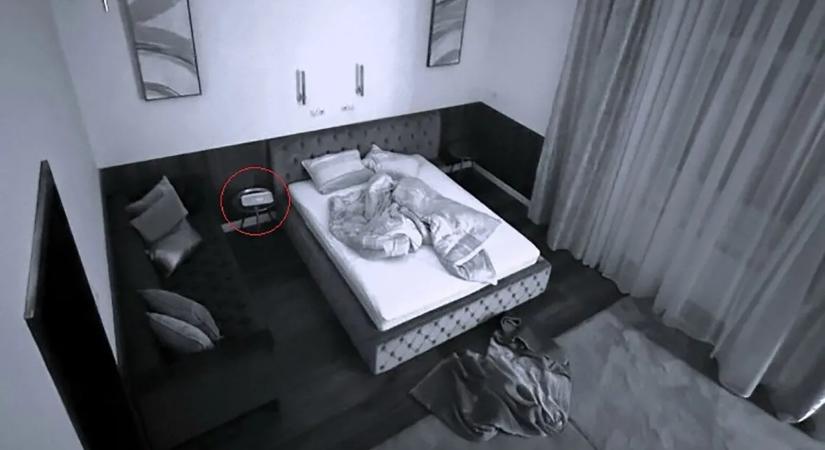 Péter, a mutogatós bácsi szeretné, ha mindenki látná a nemi szervét