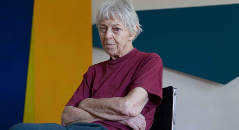 Elhunyt Maurer Dóra képzőművész