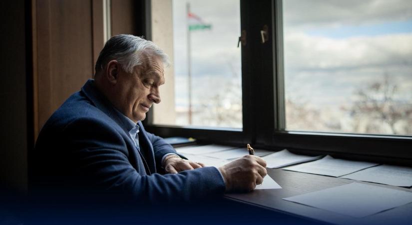 Fotógaléria mutatja, milyen hírességek jelentek meg Orbán Viktor évrétékelő beszédén: meglepő nevek tűntek fel