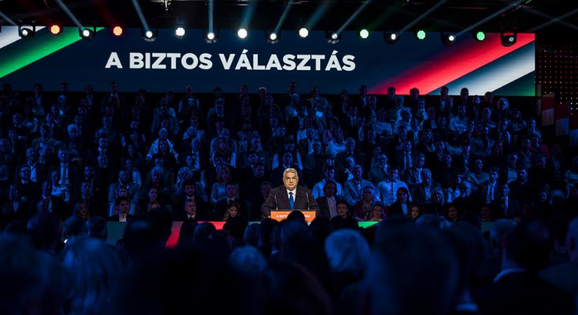 A Fidesz-KDNP fedezete a teljesítmény