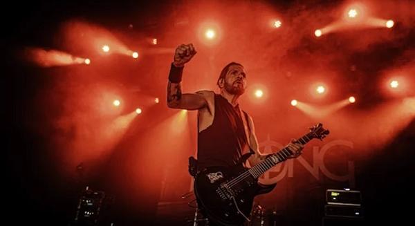 Így szól a Prong klasszikus dala a zenekar új koncertlemezén