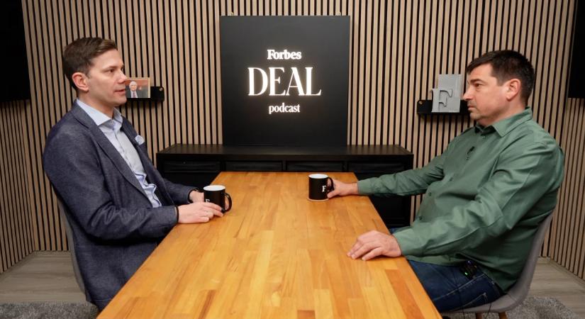 Halmos Ádám: Felmerült, hogy megveszem a Libriből a kiadót, de a vörös vonal megjelenése, az egy vörös vonal