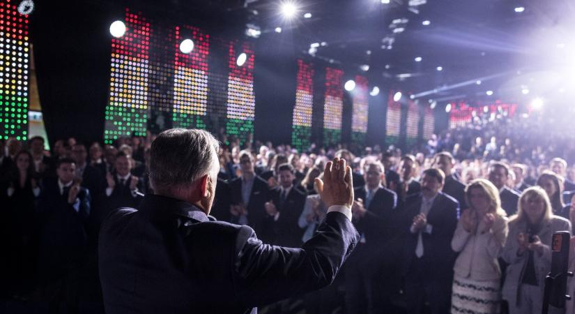 Hírességek, akik Orbán Viktort hallgatták - galéria