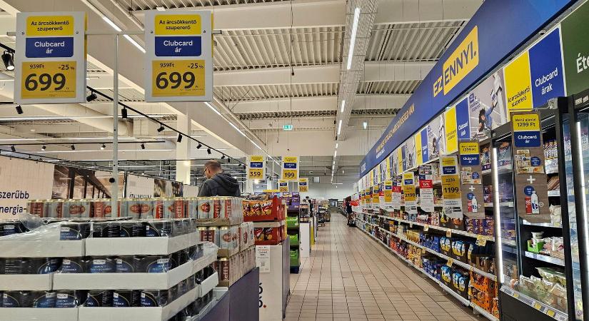 Sokkot kaptak Jász-Nagykun-Szolnok vármegye népszerű élelmiszerboltjának alkalmazottjai, undorító dolog rejtőzött a polcok sorai között