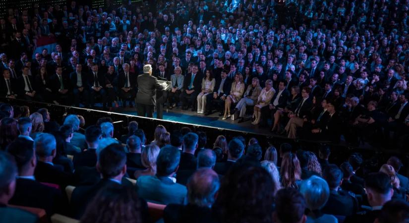 A halál vámszedőinek hívott Shell-ről és Erste Bankról nemrég egészen más hangnemben beszélt a kormány