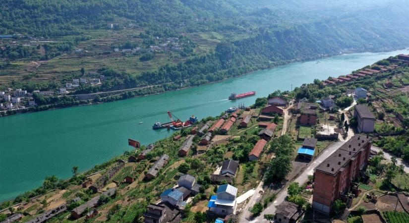 Betiltották a halászatot a kínai folyón, az eredmények magukért beszélnek