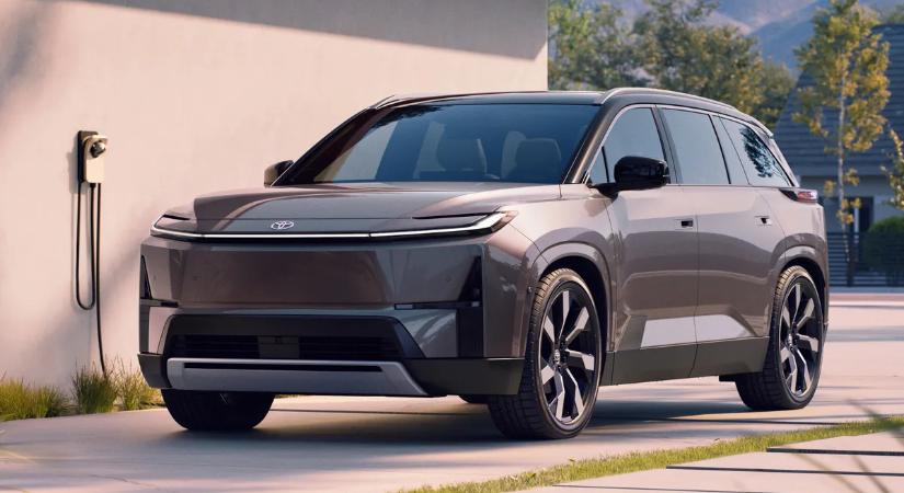 Villanyautóként születik újjá a népszerű Toyota SUV