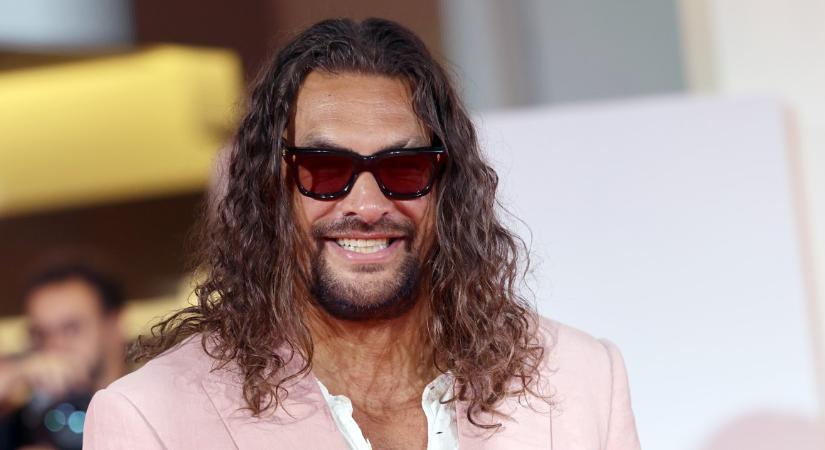 Jason Momoa kedvenc tetoválását gyerekei ihlették – Ők a színész lánya és fia