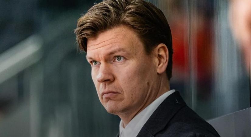 Lapátra tette edzőjét a Gyergyói HK