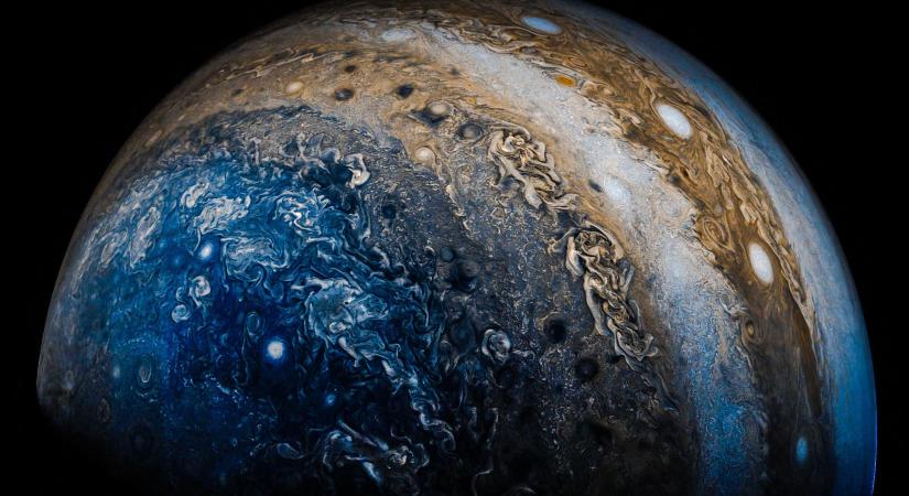 Itt egy igazán romantikus Valentin-napi program a csillagászat szerelmeseinek