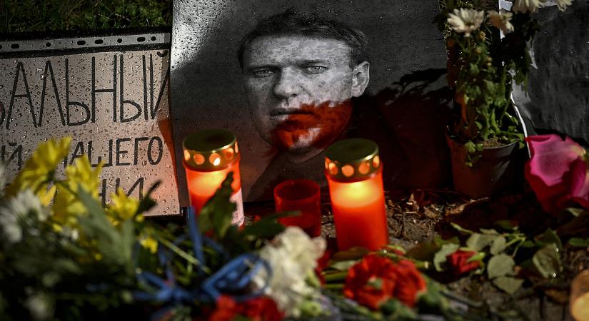 Robbant a bomba: nyílméreggel ölték meg az ellenzéki vezetőt, öt ország vádolja az oroszokat