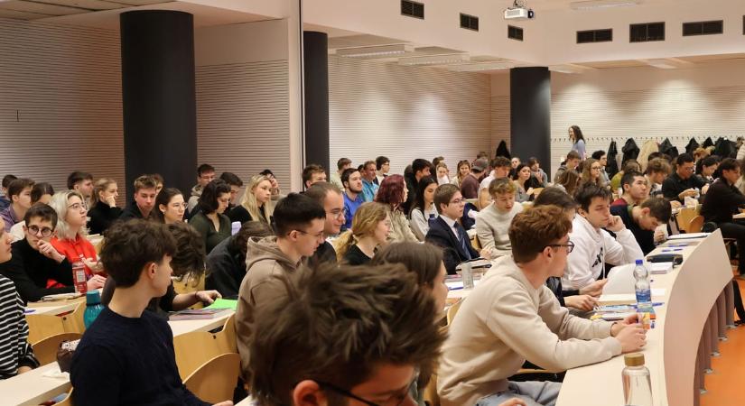 Ingyenes próbaérettségi: itt vannak a megoldások történelemből