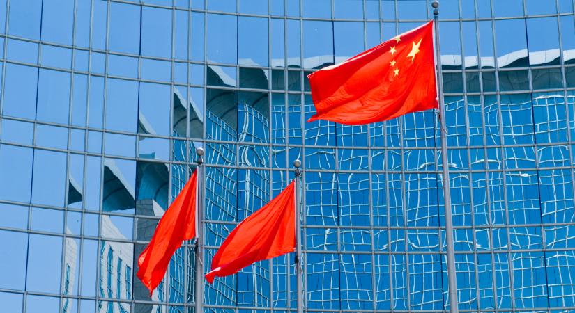 Kína leghatalmasabb cégei éppen olyat csinálnak, amire mindenki felkapja a fejét: ha ezt tető alá hozzák, az nagyon kemény lesz