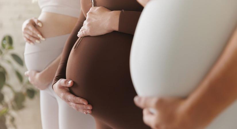 34. hétre született egy baba kétféle szem-, haj- és bőrszínnel