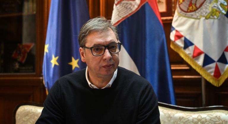 A ChatGPT-vel íratta meg fejlesztési terveit a szerb kormány, Vucsics dühbe gurult az orra alá tolt papíroktól