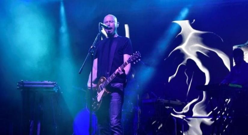 Hamarosan visszatér a Vad Fruttik, nagy bejelentést tett a zenekar frontembere