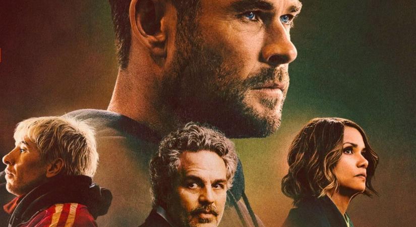 Napokon belül nézheted: Chris Hemsworth új akciókrimijéről vétek lenne lemaradni!