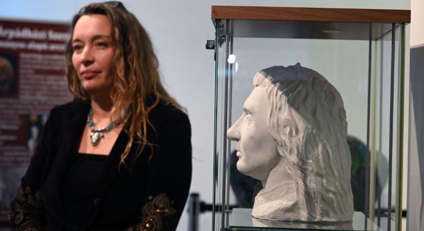 Magyarországon elsőként Szolnokon látható ez a különleges kiállítás – galériával