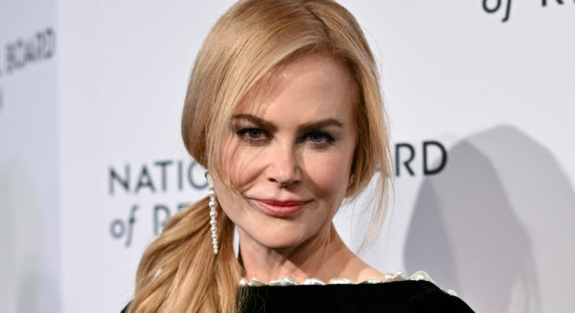 Nicole Kidman rózsaszín pizsamájáról beszél most mindenki: mutatjuk, hogyan ünnepelte a szingliségét