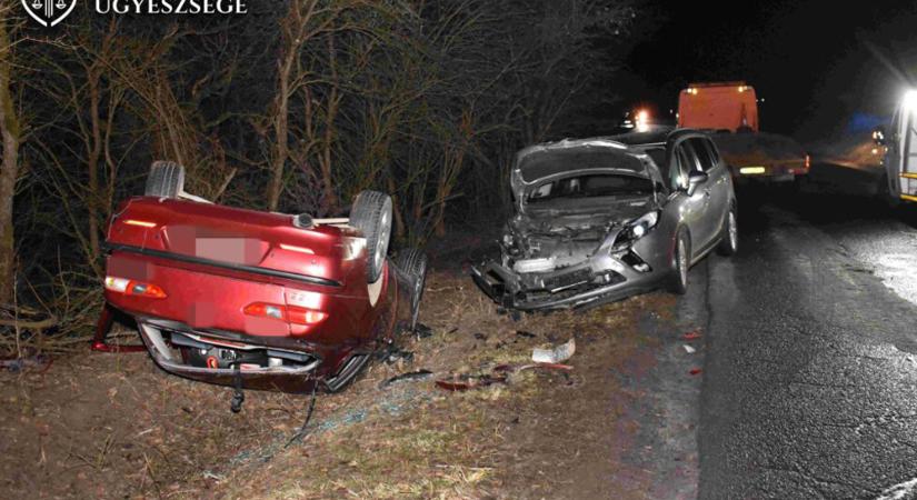 Jeges út plusz gyorshajtás, az eredmény maradandó sérülés