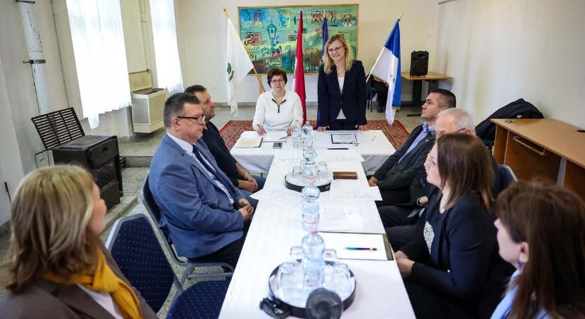 Letették az esküt, de jött a hidegzuhany a kalaznói ülésen (galéria)