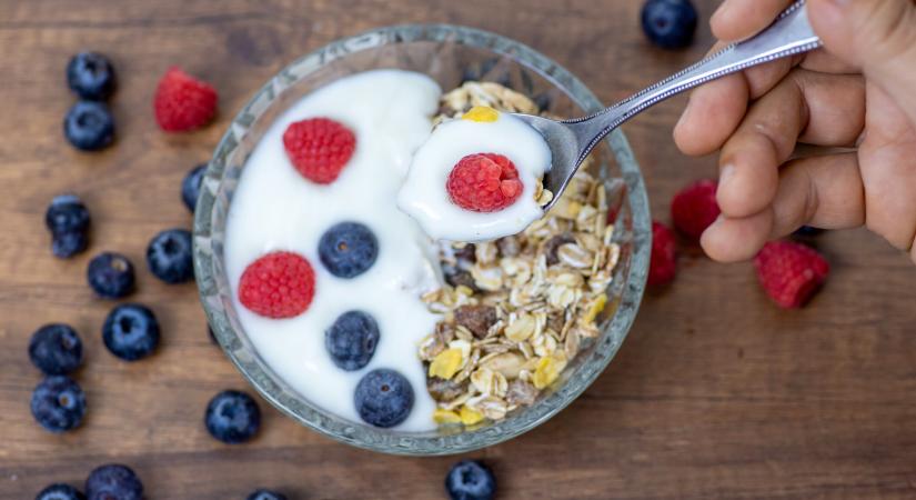 Koleszterinszint-csökkentő reggeli: mikor és mit egyél?
