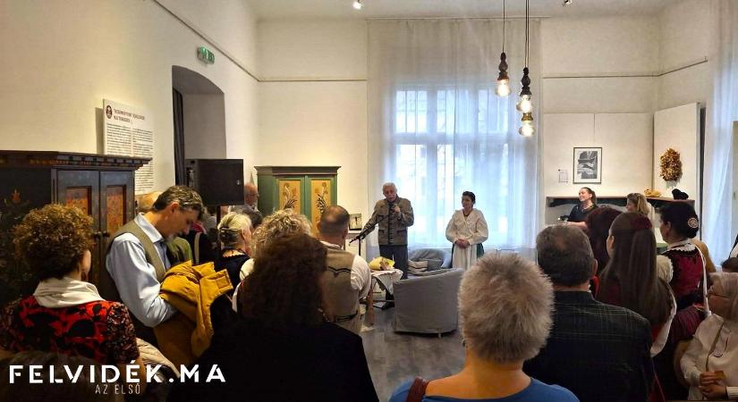 A magyar hozomány – kelengyeládák titkai a Kárpát-medencében