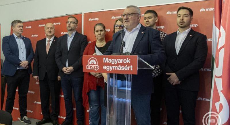 Az MSZP kormányváltást akar