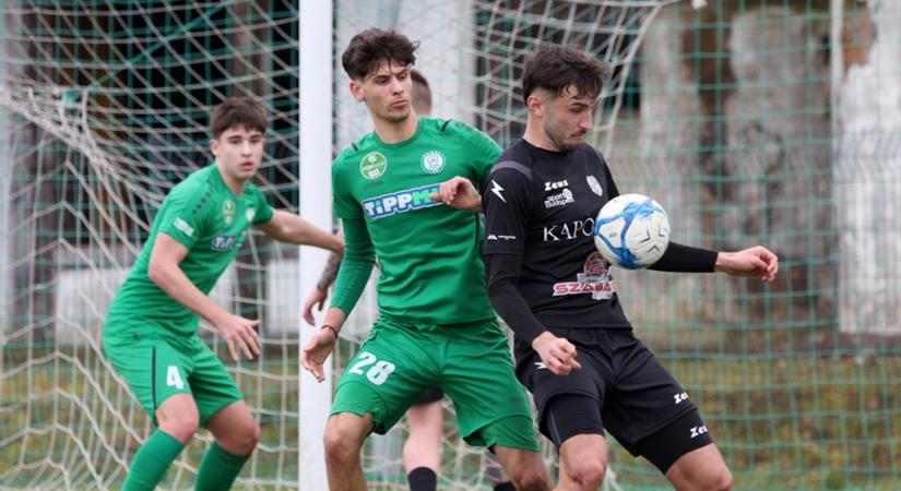 Hármat kapott a Paks a zöld-fehérek rangadóján