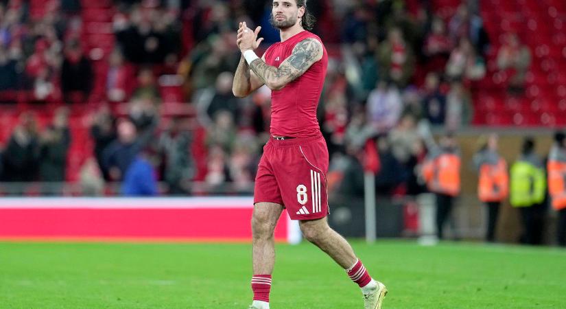 Szoboszlait már csak egy titkos kamera vette, egyszerre hördült fel a látványtól minden szurkoló