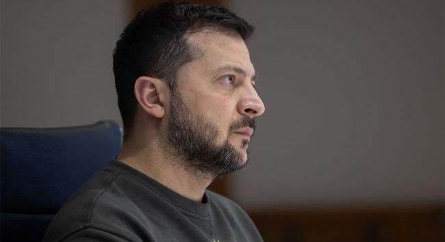 Zelenszkij: bármilyen területi engedmény Oroszországnak őrültség