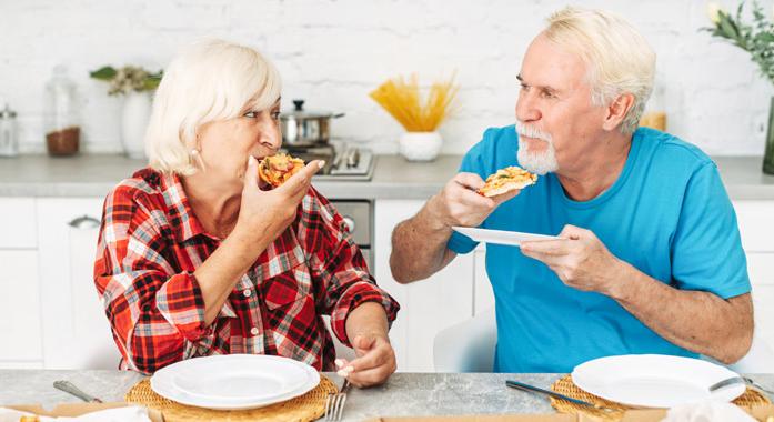 Befolyásolhatja-e a kései reggelizés az idősödők egészségi állapotát?