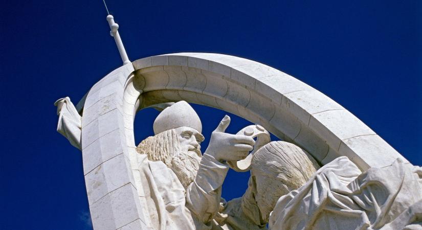 Megtalálták a Szent Korona párját, amit örökre el akartak titkolni. óriási tudományos bomba robbant