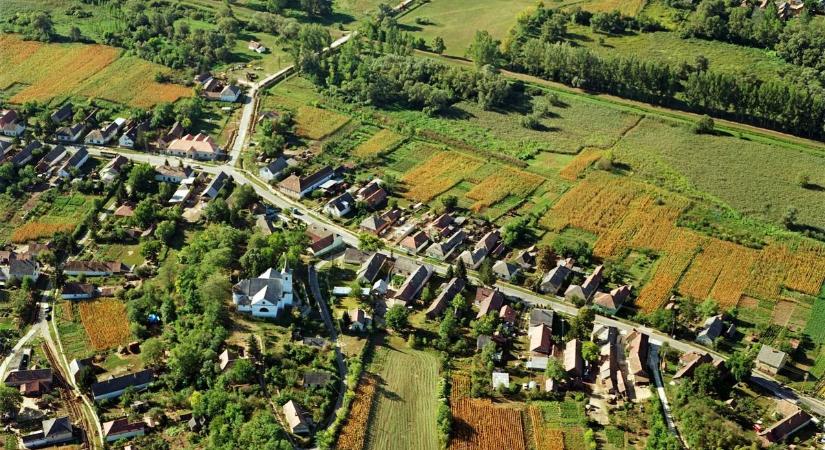 Súlyos sebeket hagyott a vihar, de nagy fejlesztések indulhatnak a településen