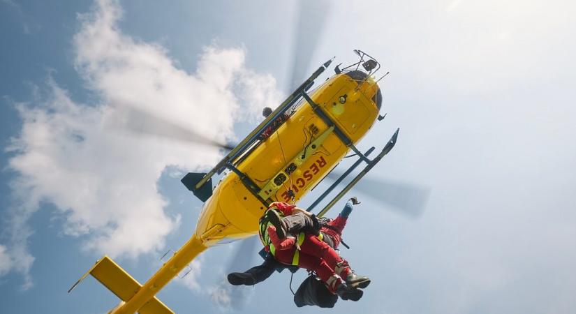 9 métert zuhant egy 50 éves nő