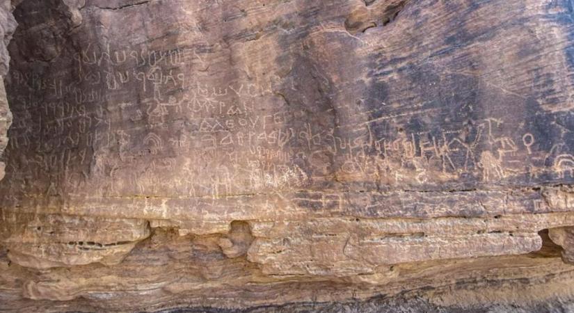 Több mint 10 ezer év történetét bemutató sziklarajzokra bukkantak Egyiptomban