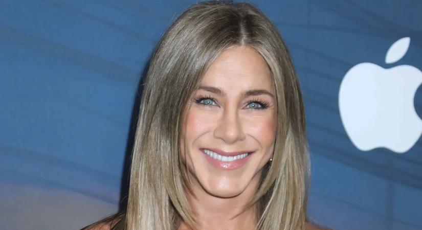 Jennifer Aniston dupla randira készül Brad Pitt-tel, ezzel teszteli új pasiját