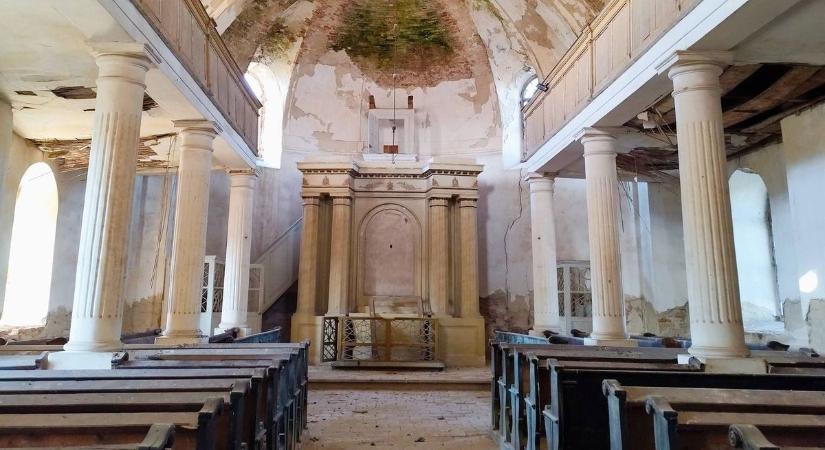 Beázik, omlik, mégis gyönyörű – egy templom csendes tragédiája