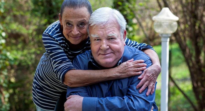 Öt év udvarlás, 55 év házasság – Gálvölgyi János és felesége a házasság titkáról